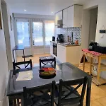 Cozy With Parking Appartement Fremifontaine