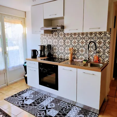 公寓 Cozy With Parking Fremifontaine